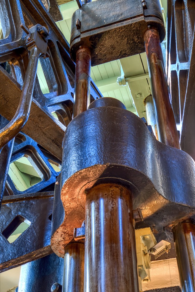 Gemaal De Cruquius Haarlemmermeer polder hdr rijksmonument stoommachine erfgoed neo gotisch gebouw architectuur museum